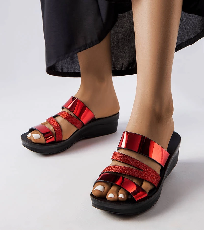 Loline červené trblietavé žabky