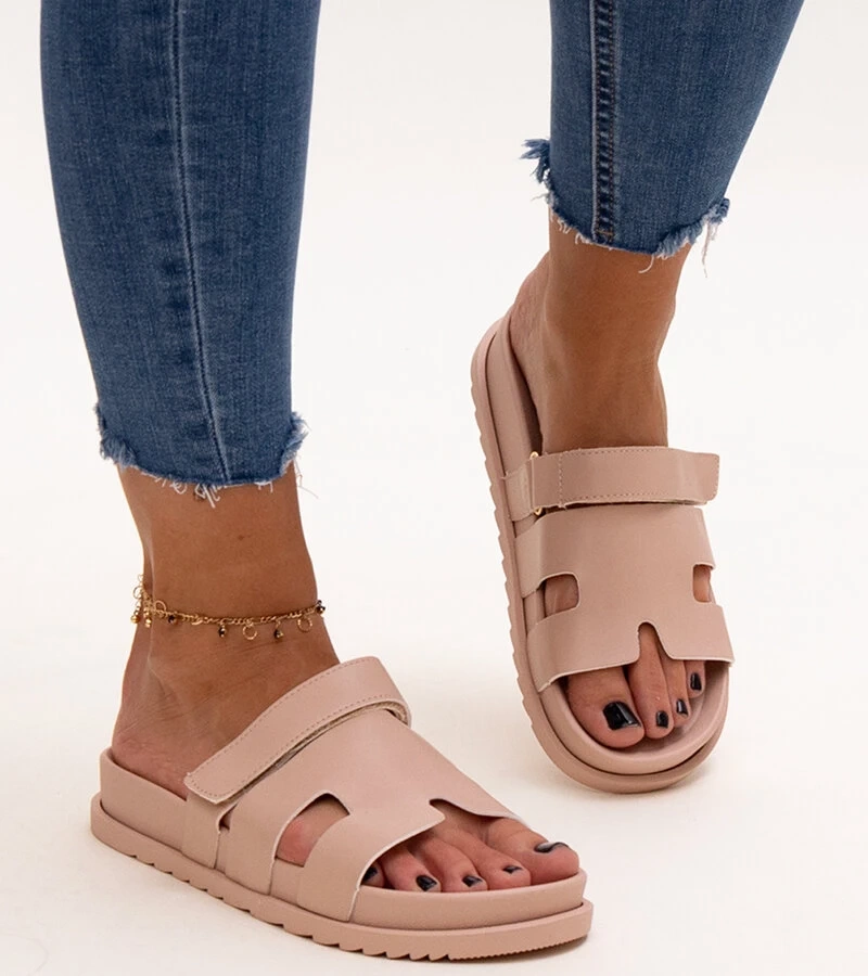 Bežové sandále na suchý zips Kassis