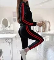 Červený || Čierny