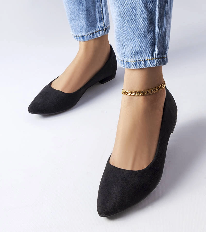 Čierne baleríny na nízkom podpätku značky Bérubé