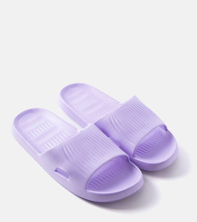 Drevené fialové penové žabky