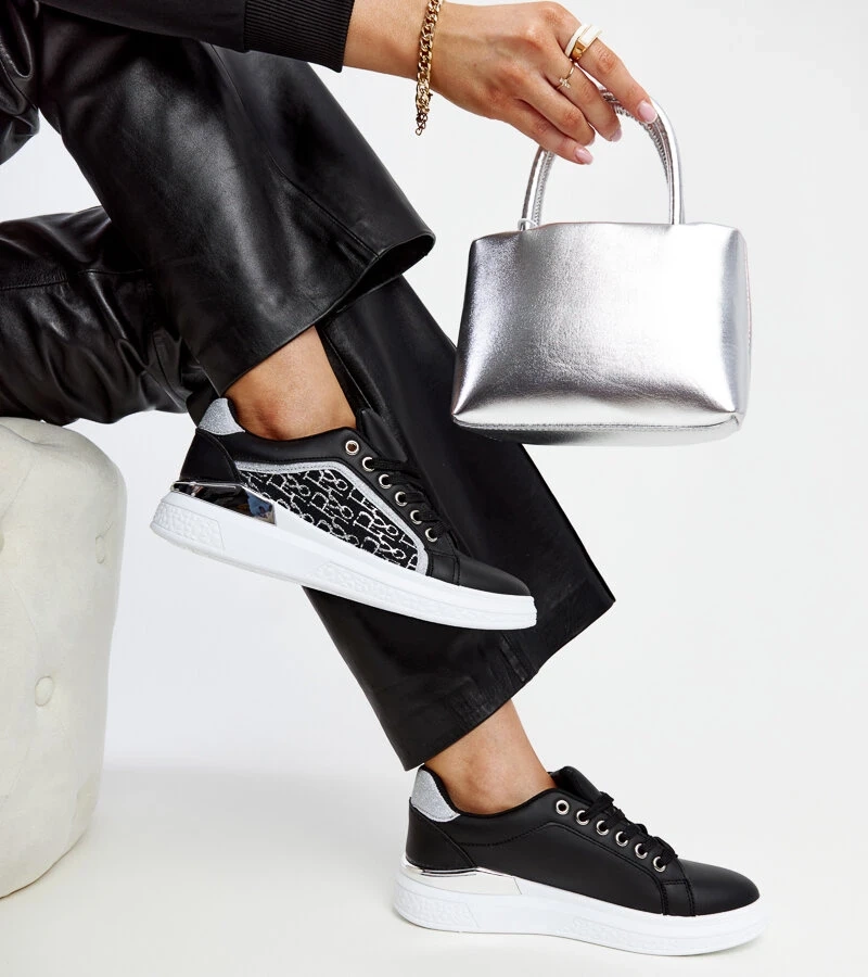 Fekete platformos tenisovky s trblietkami