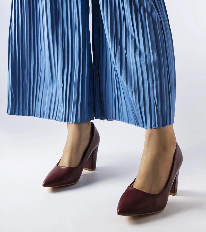 Kaštanové lodičky Maurelle na podpätku