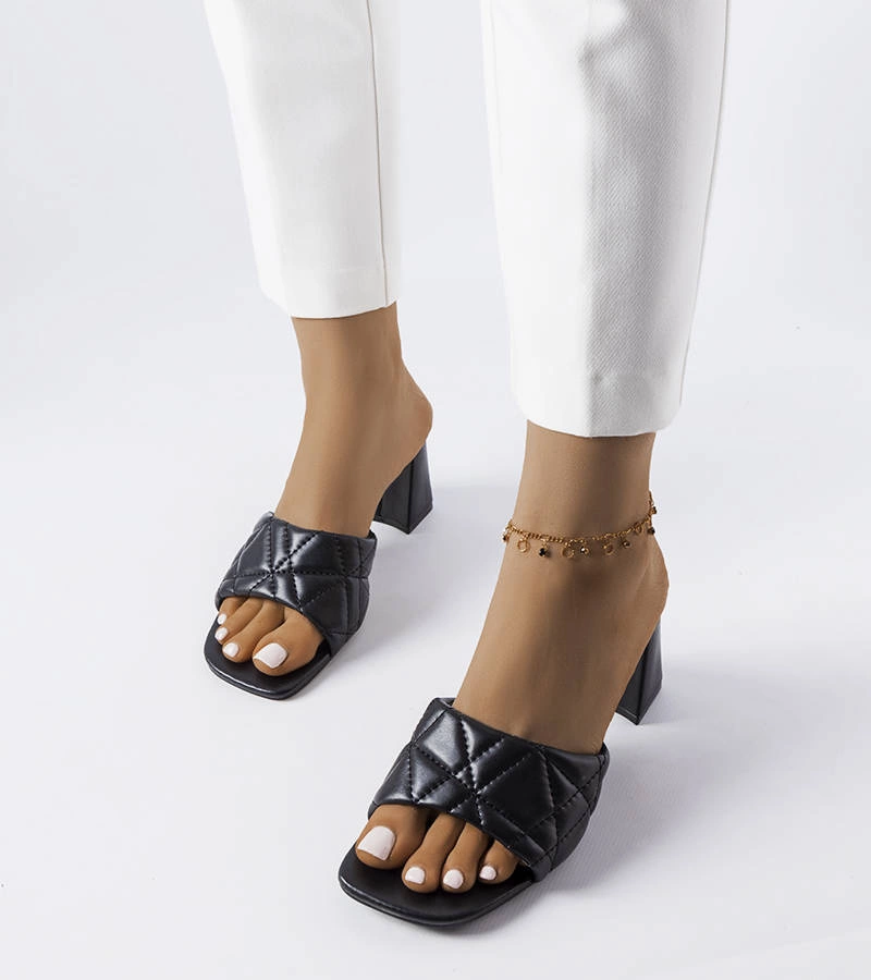 Čierne žabky na podpätku Merley