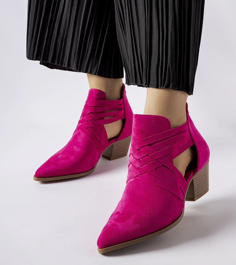 Ružové topánky na podpätku Quraishi