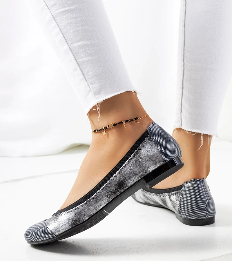 Strieborné kockované baleríny od spoločnosti Marlin