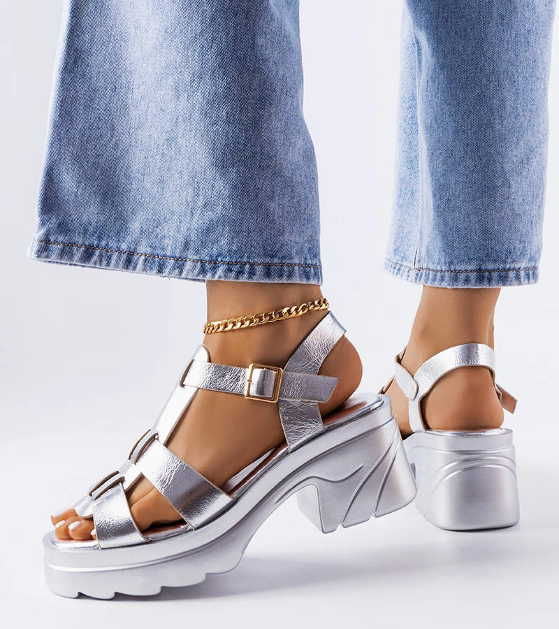 Strieborné sandále Sunset na podpätku