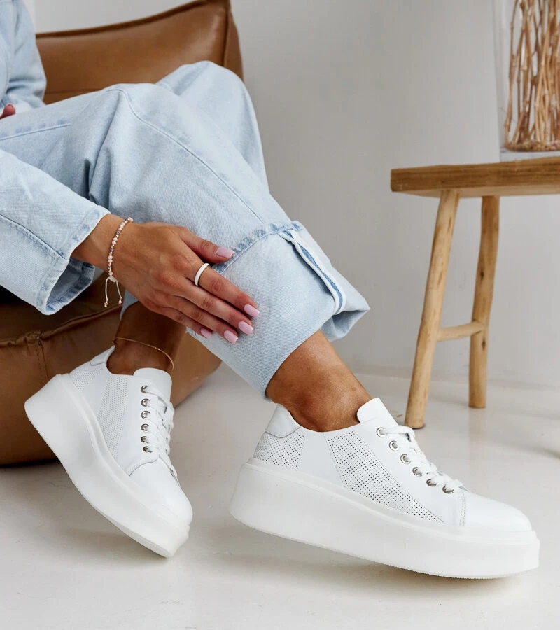 Biela kožená tenisky na hrubej podrážke Almasi