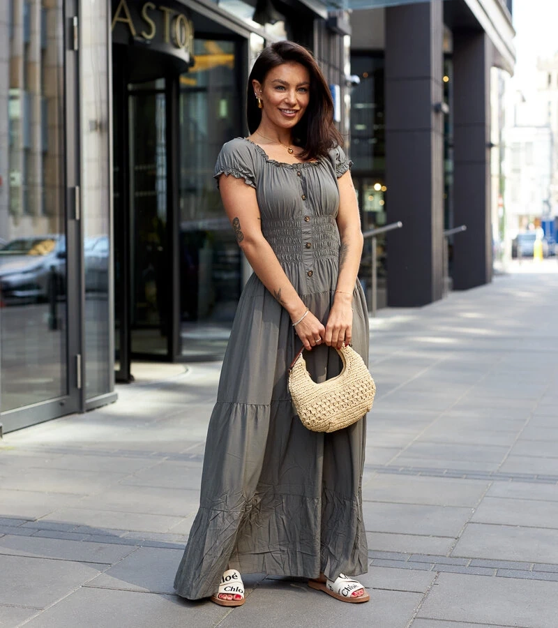 Zelené šaty s drapériou od Betsi