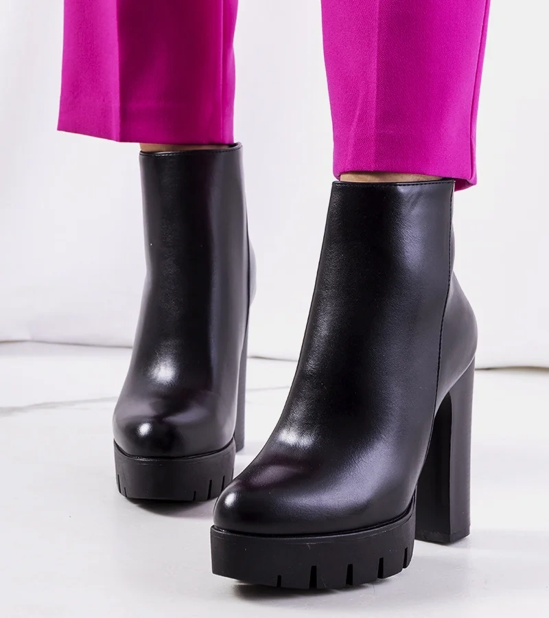 Čierny botki vysoký podpätok Karlo