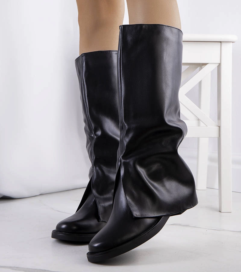 Čierne topánky Moerna