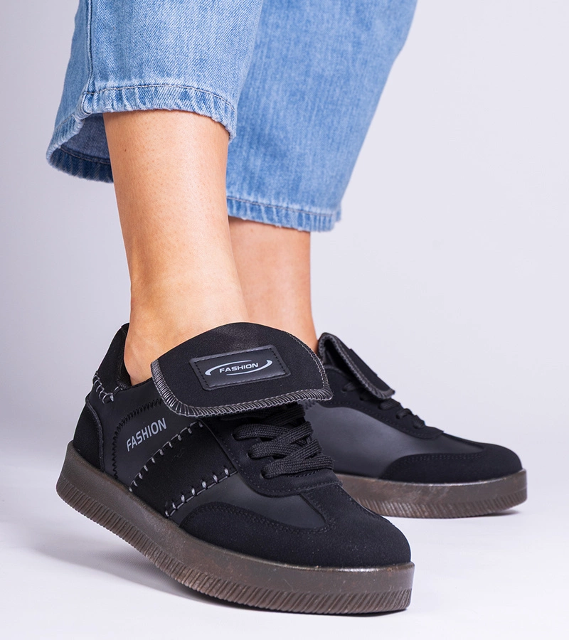 Čierne tenisky na platforme s prešívaním Puente