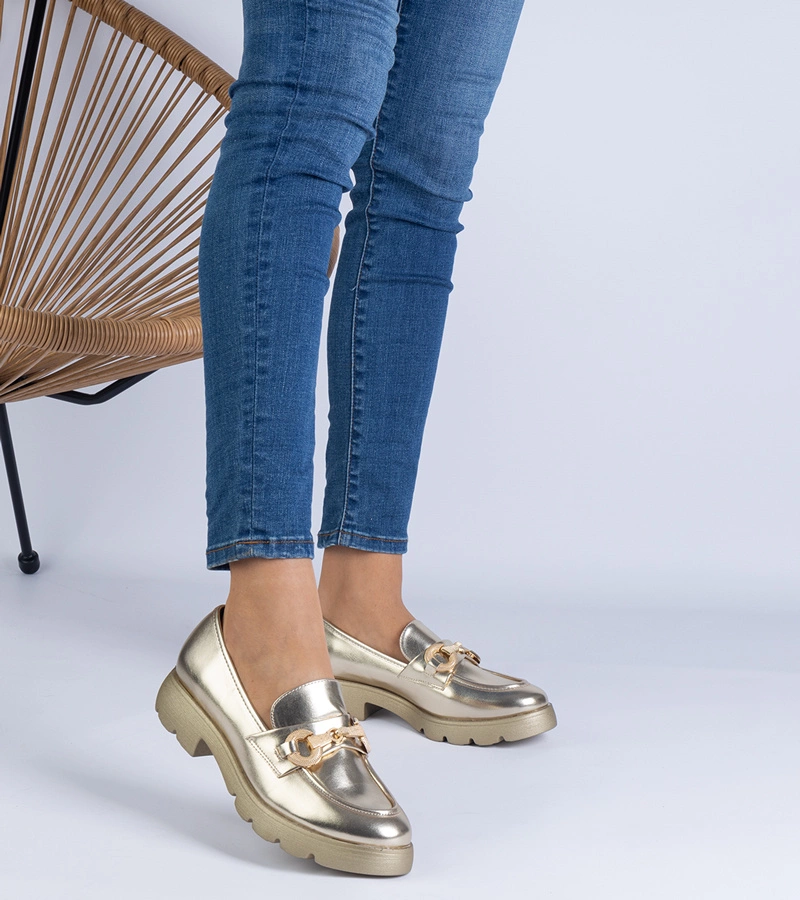 Zlaté klasické poltopánky so zlatou ozdobou Amikol