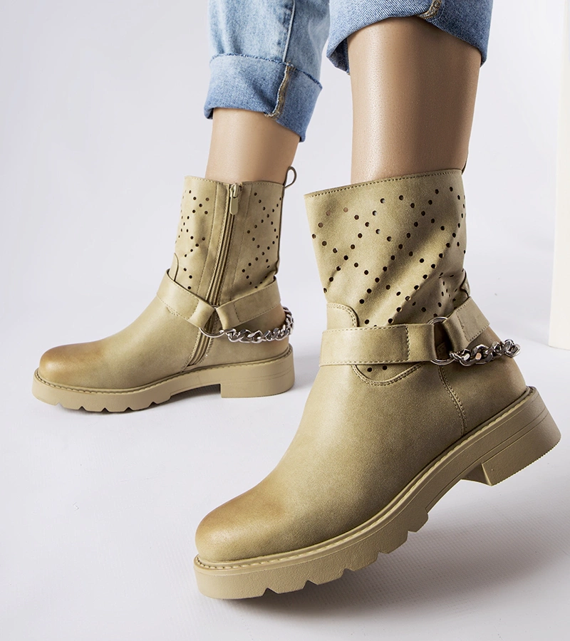 Zelené ažurové čižmy s reťazou značky Procopio