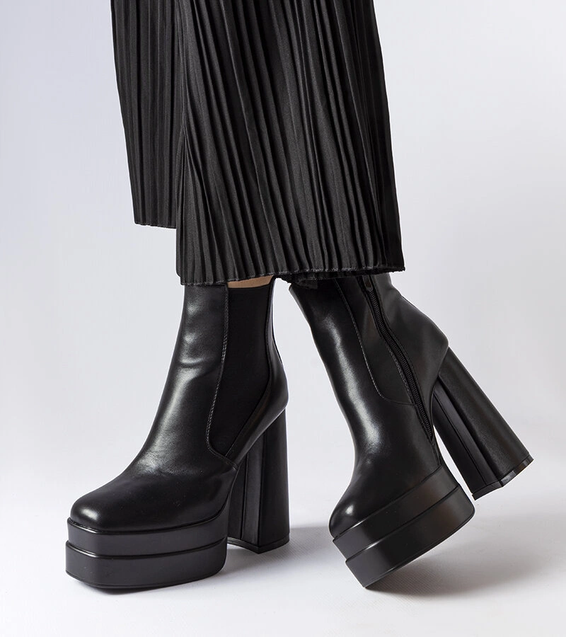 Čierne topánky Copertino s vysokým podpätkom