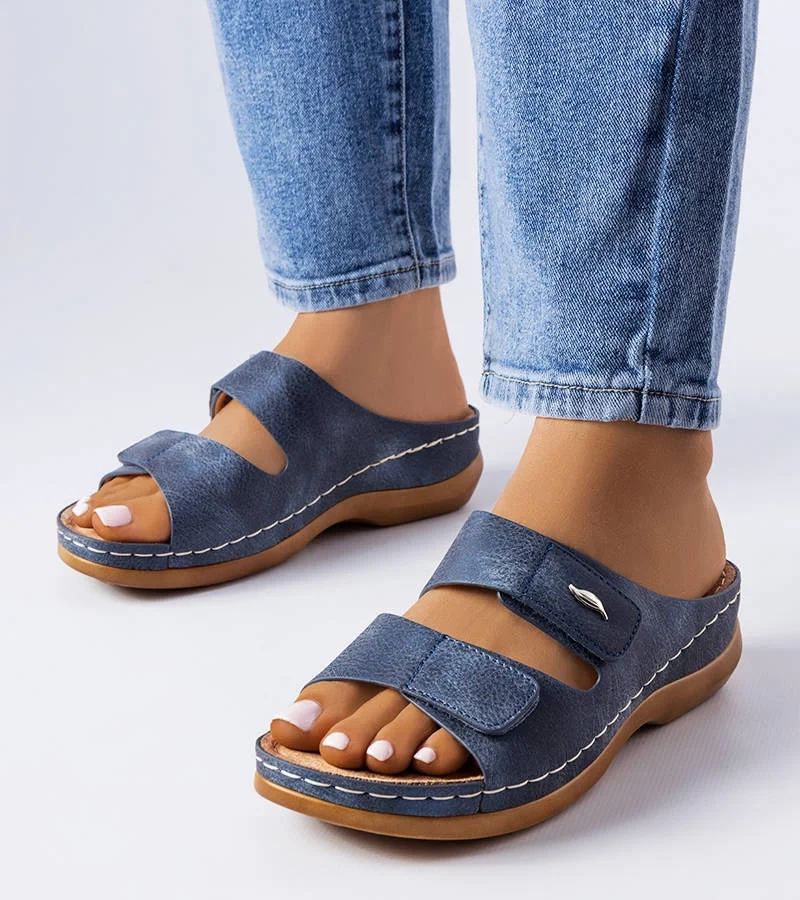 Modré žabky na nízkom podpätku Fréchette