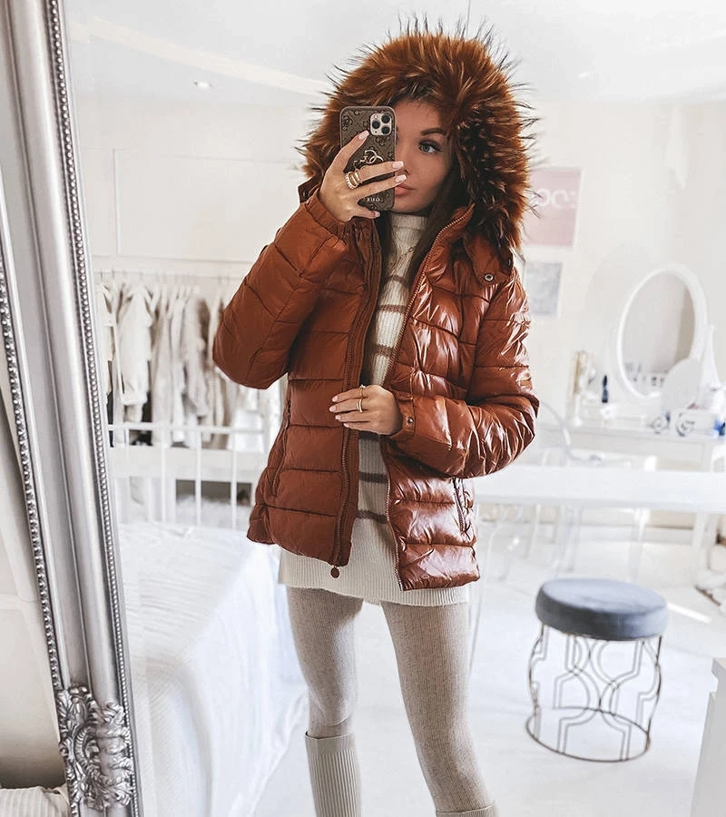 Ťavia bunda s kožušinovou kapucňou Poisson