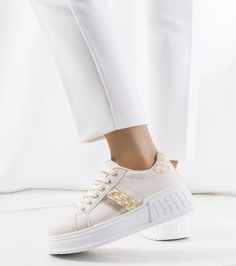 Béžové tenisky na platforme od Kamila