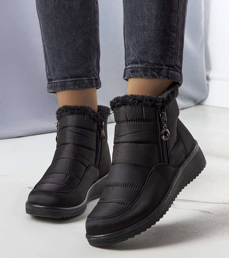 Čierne zateplené snehové topánky s umelou kožušinou Blen