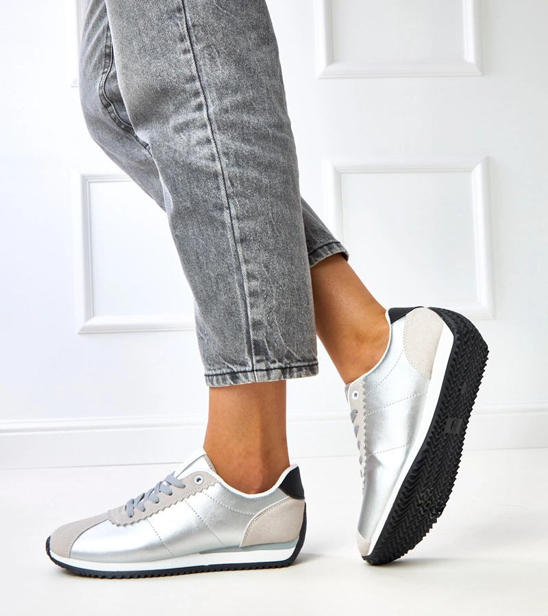 Strieborné športové tenisky s béžovou vložkou Alva