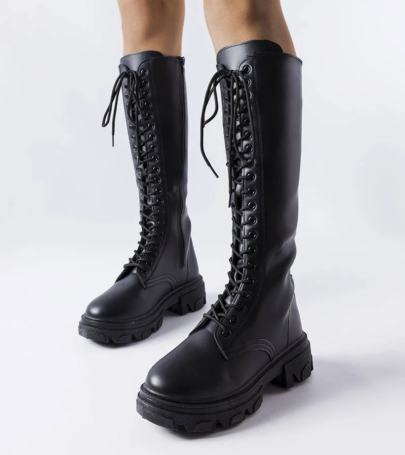 Čierne zateplené topánky s viazaním Lomme