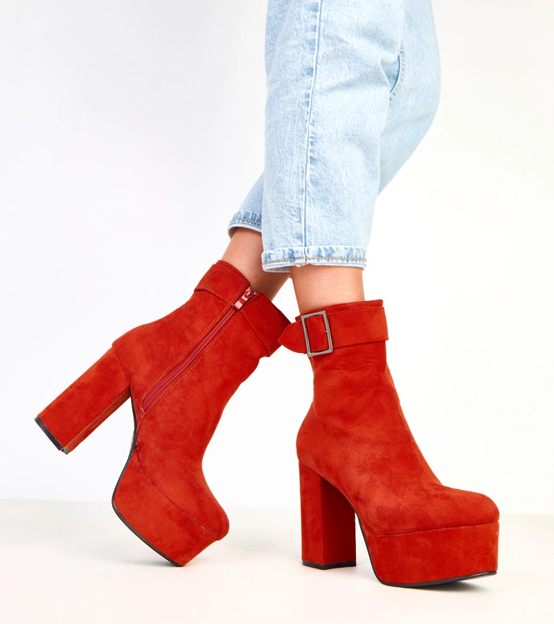 Oranžové členkové topánky na platforme s ozdobnou prackou Costa