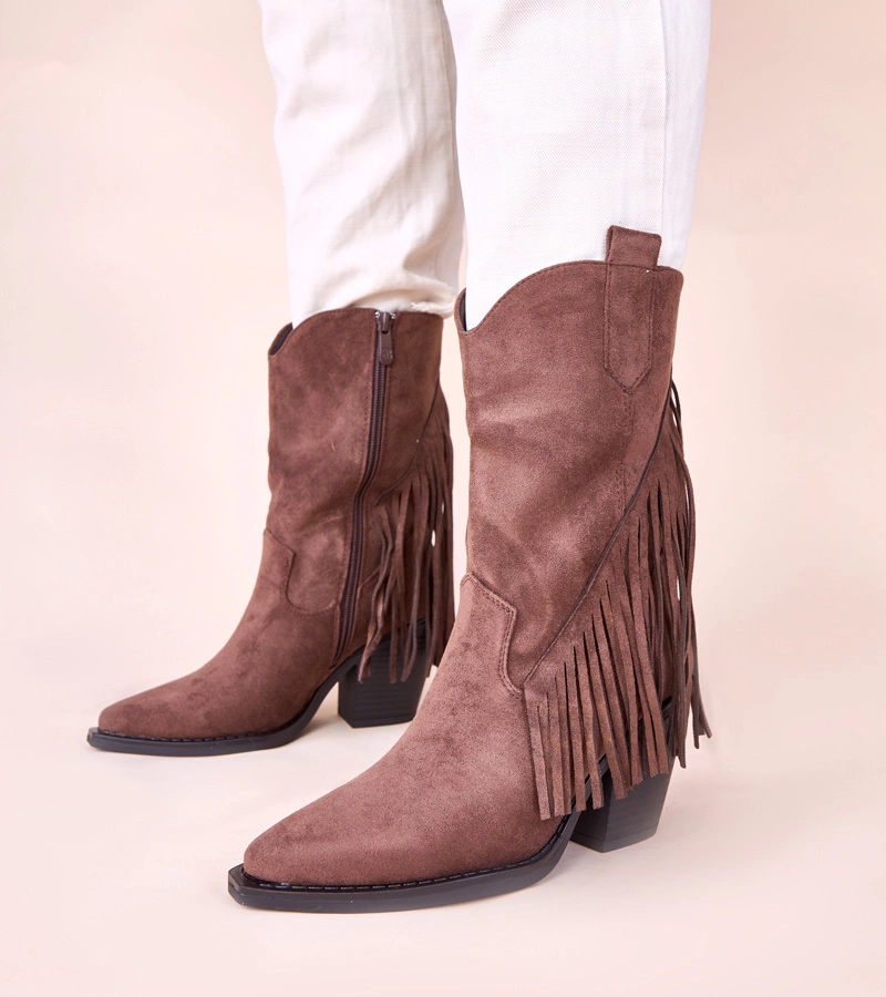 Hnedé kovbojky s strapcami Elama