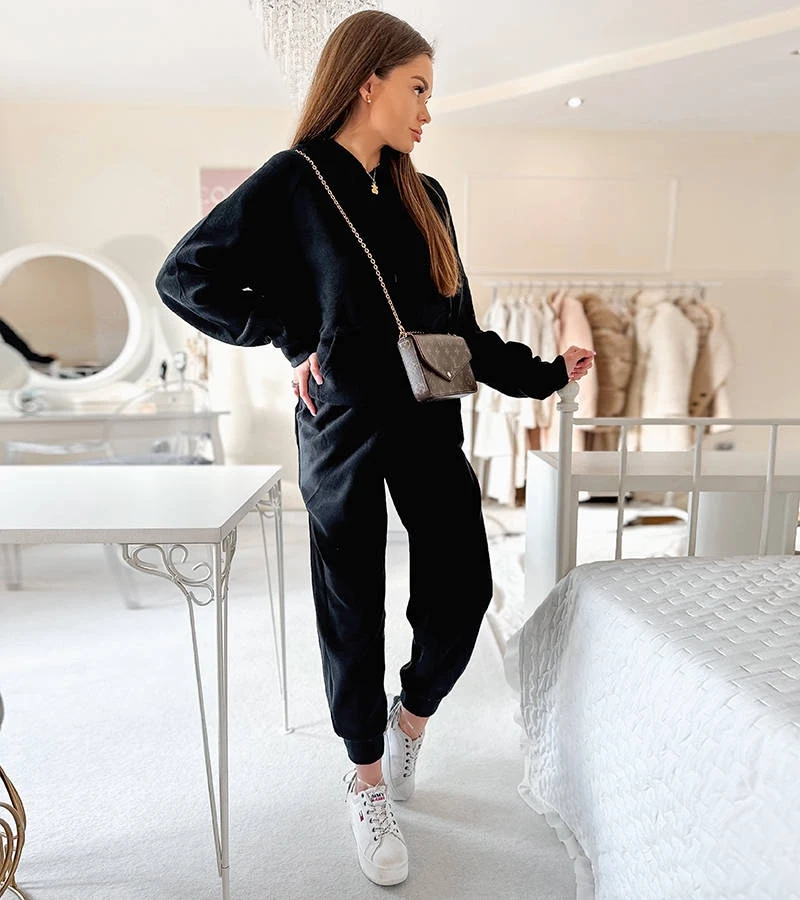 Čierna flísová tepláková súprava Dance