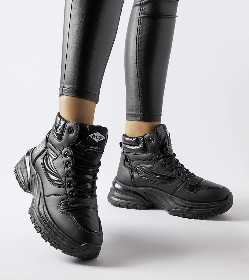 Čierne trapery Lee Cooper LCJ-23-44-1973L