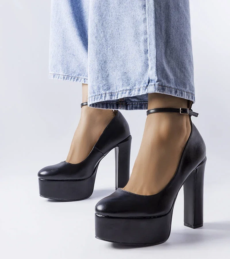 Čierne lodičky Hervé na vysokom podpätku