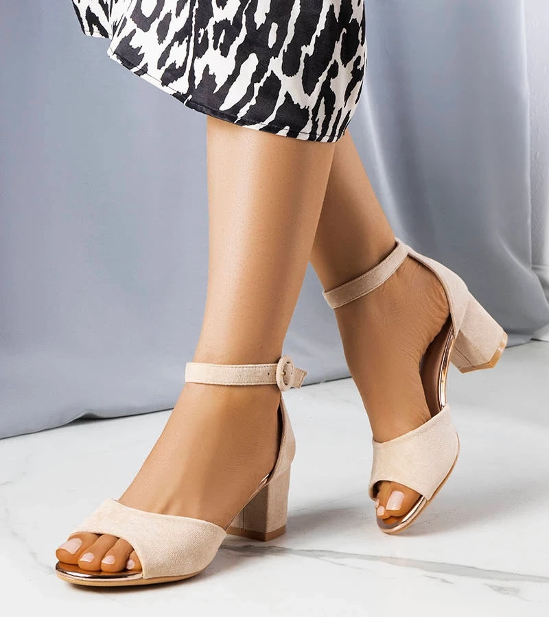 Béžové sandále na podpätku Clementine