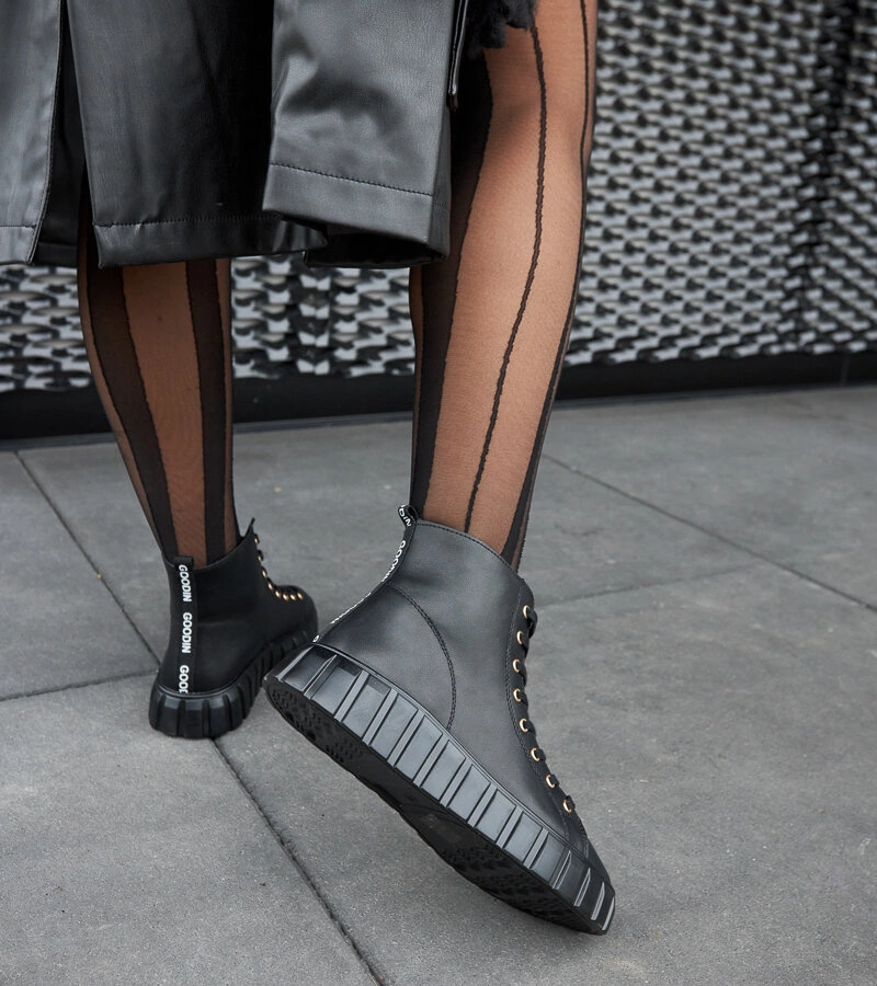 Čierne dlhé kožené tenisky Carassai