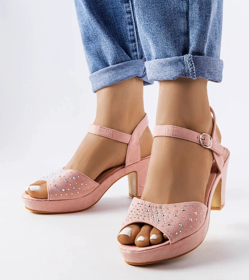 Ružové sandále na podpätku Beltane