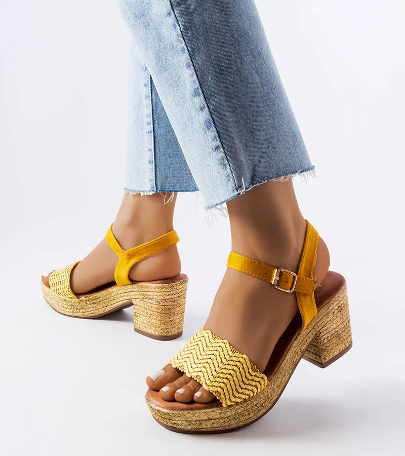 Žlté sandále na podpätku Portland
