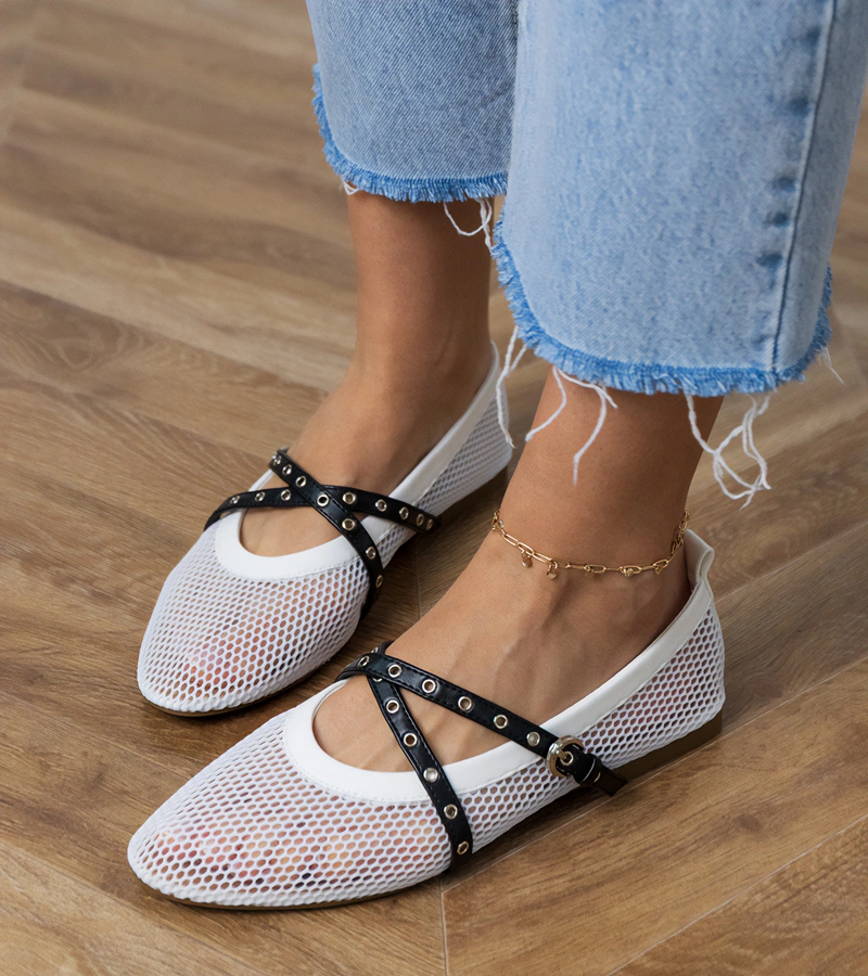 Biele balerínky sieťované s ozdobnou prackou Zerid