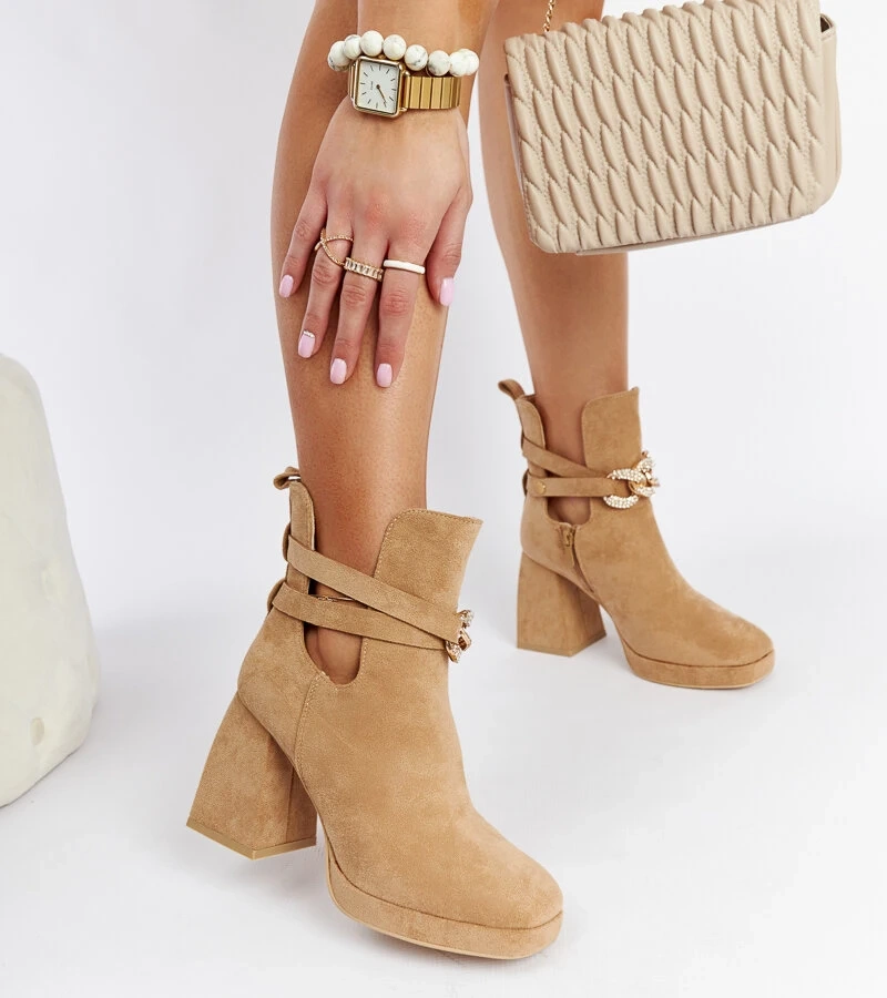 Hnedé čižmy zdobené zirkónmi Elm