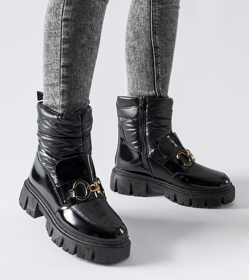 Čierne lakované snehule sponkou Winter