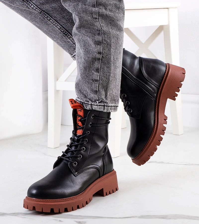 Traperi Black Sicula