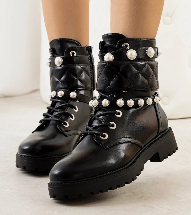 Čierne dámske trapery Cesia