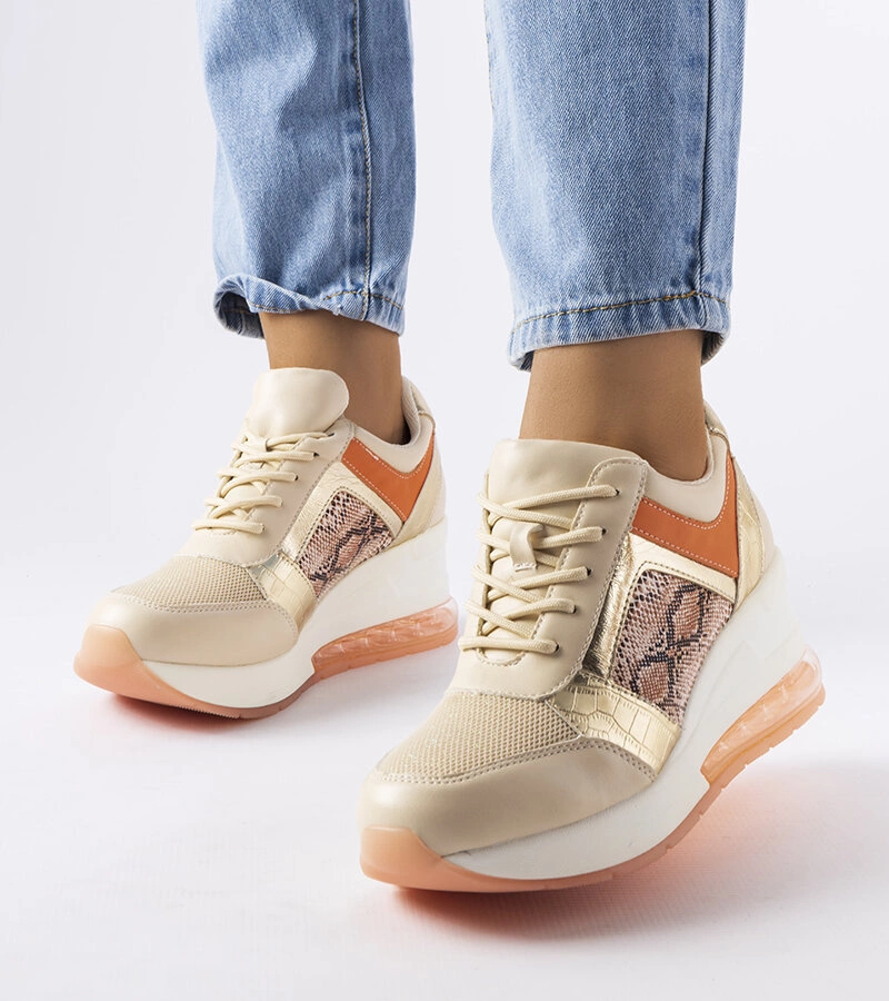 Béžové tenisky Irpina na podpätkoch