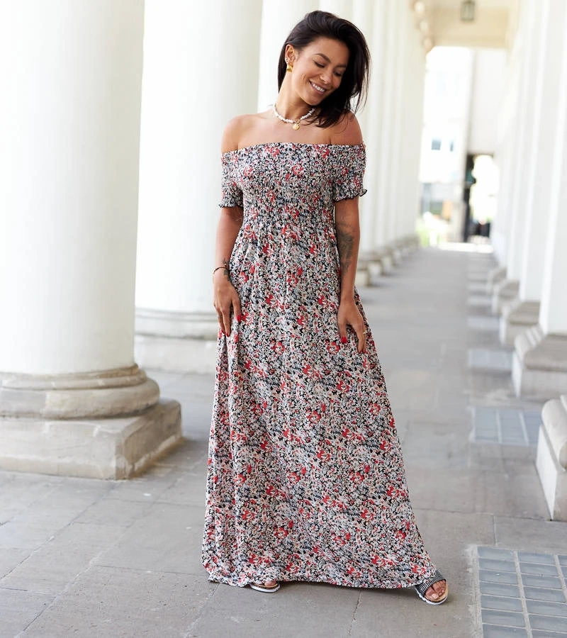 Čierne šaty so záhybom Bottidda