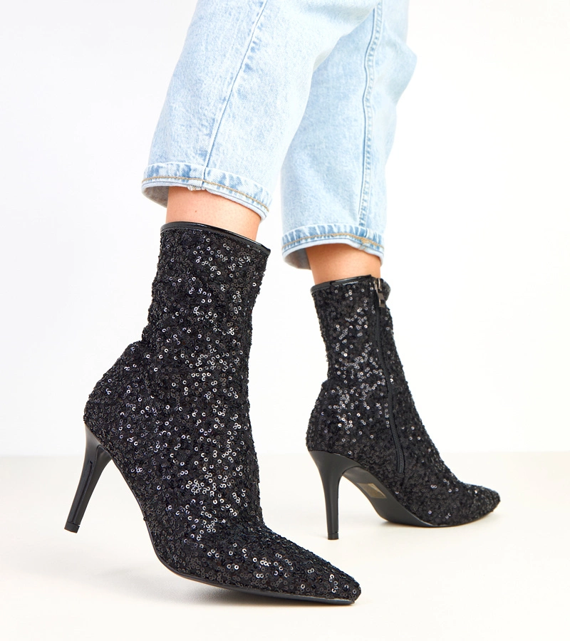 Čierne členkové topánky s flitrovým zakončením na ihličke Venda