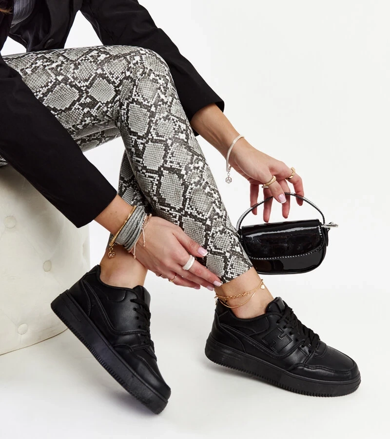 Čierne tenisky na platforme Mentha