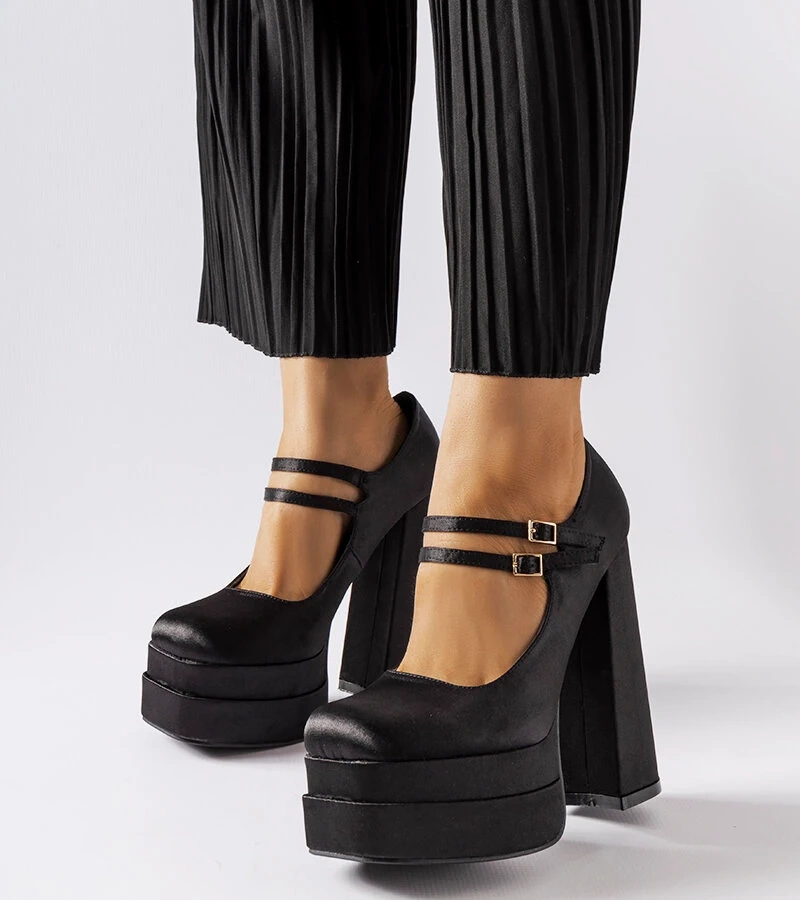 Čierne lodičky na vysokom podpätku Gabriel