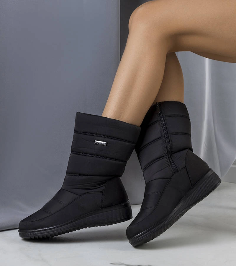 Čierne snehové topánky Reina s nízkym podpätkom