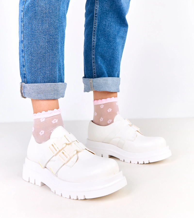 Biele dámske poltopánky na platforme Prospero