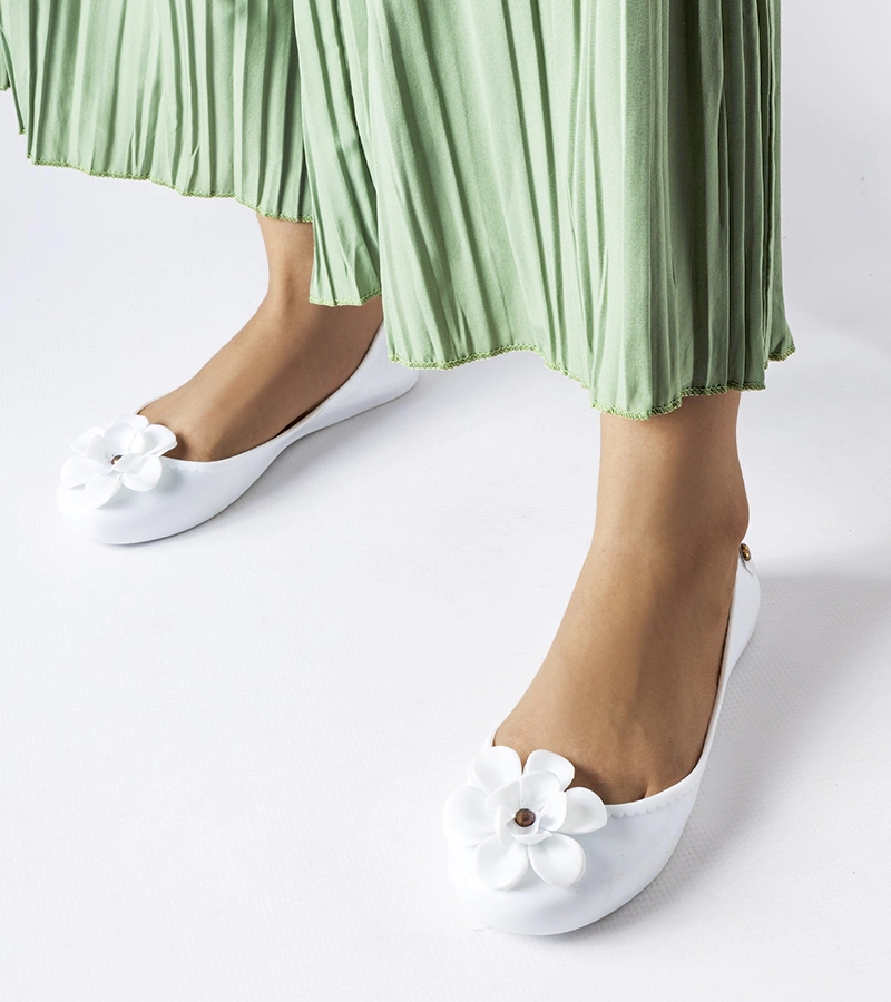 Biele gumené balerínky s kvetom Zerbino