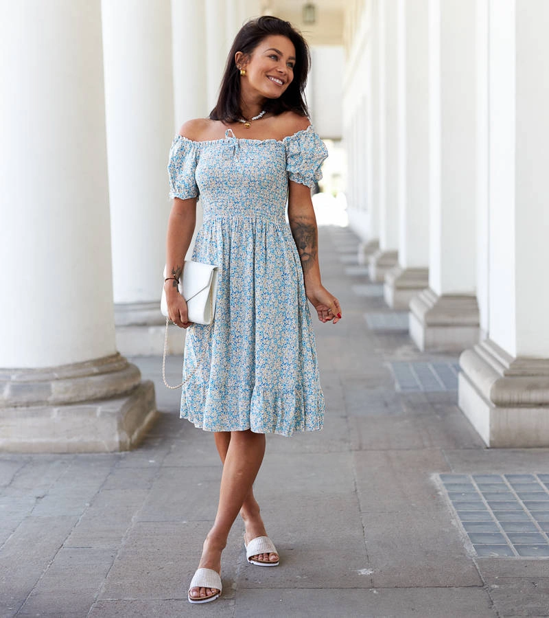 Modré kvetinové šaty Astolfa