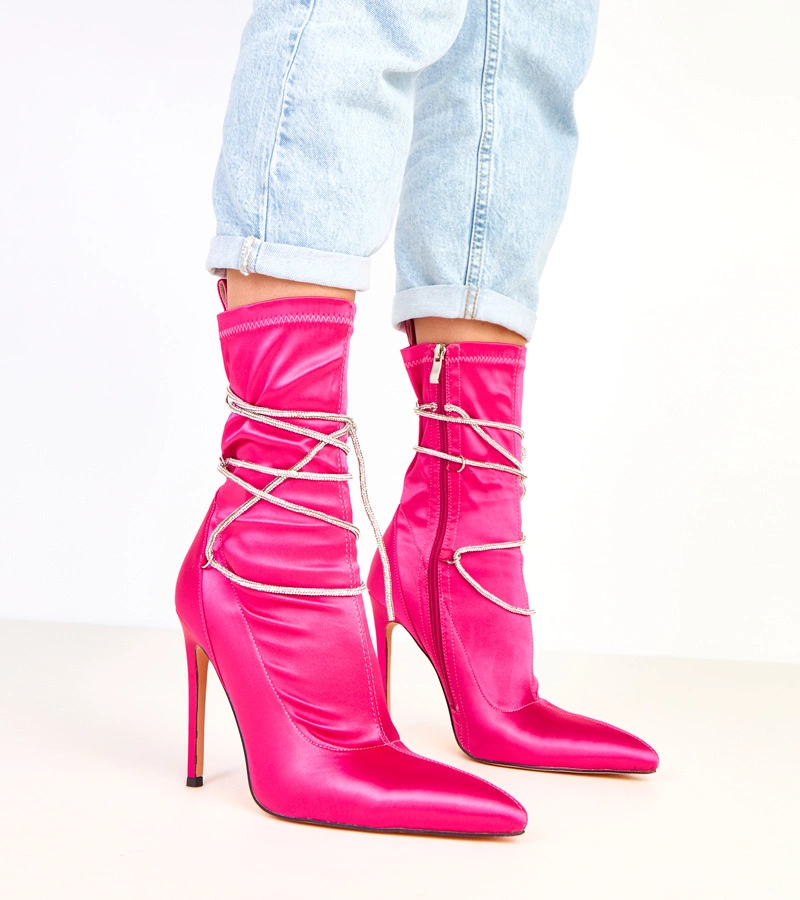 Ružové saténové členkové čižmy na ihličkách zdobené kryštálmi Tolnai