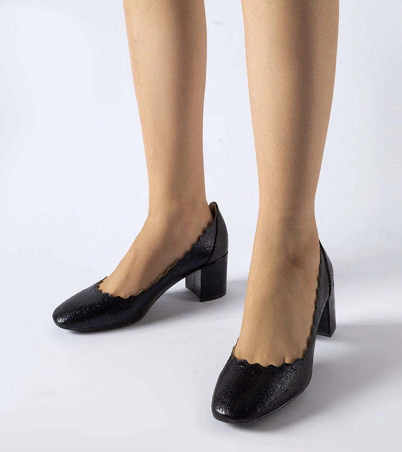 Čierne topánky na podpätku Remanzacco